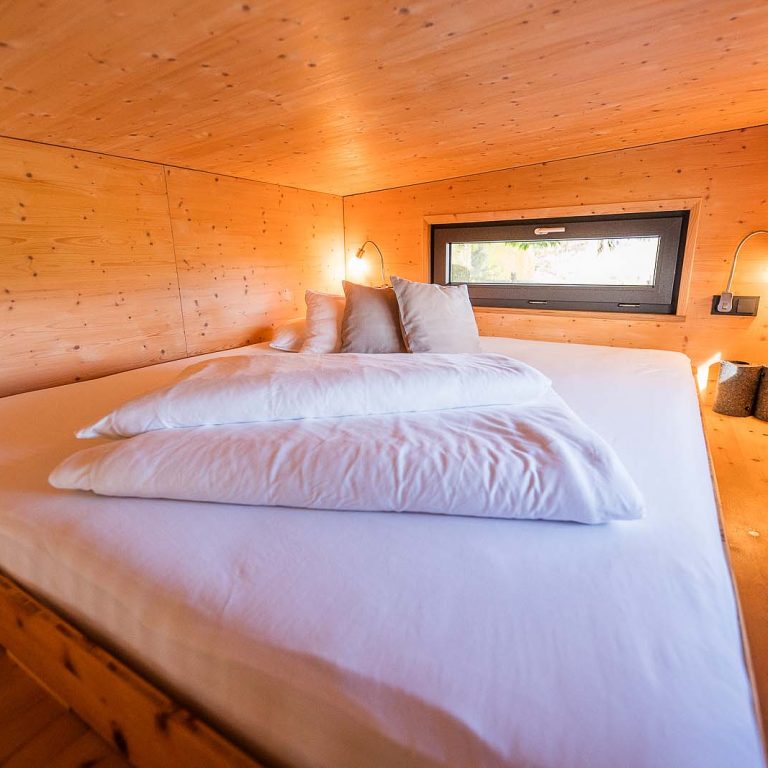 Großes Bett im Tiny House