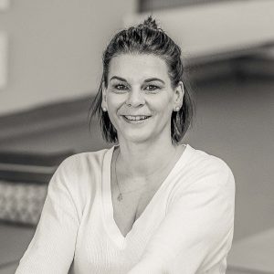 Kursleiterin Jane als Porträt